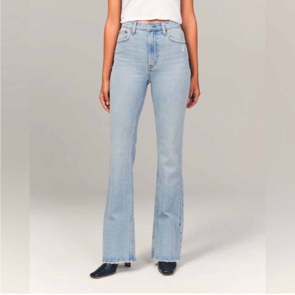 Abercrombie Jeans The 70s Vintage Flare Ultra High Rise Short